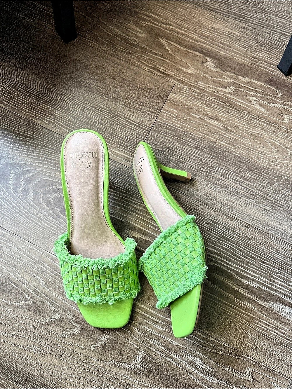 Crown & Ivy Lime Green Woven Square-Toe Slide Heels